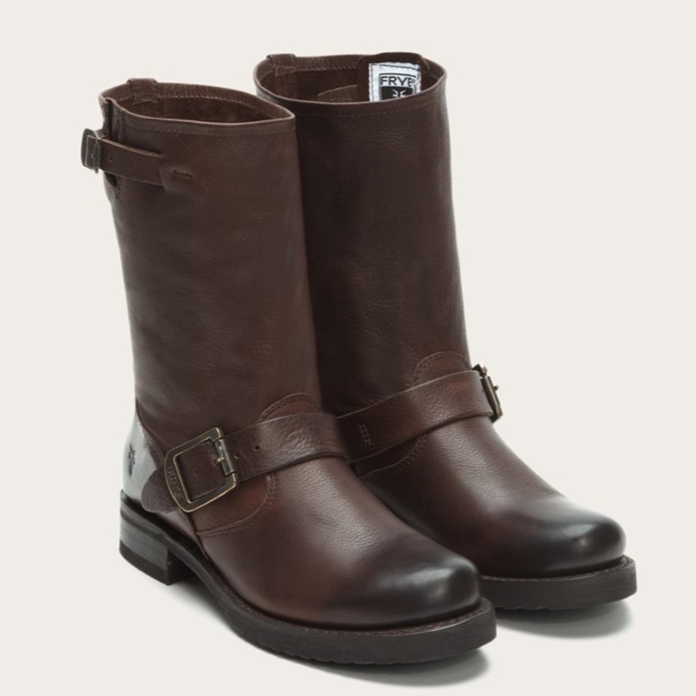 Frye Veronica Short Dark Brown Boot